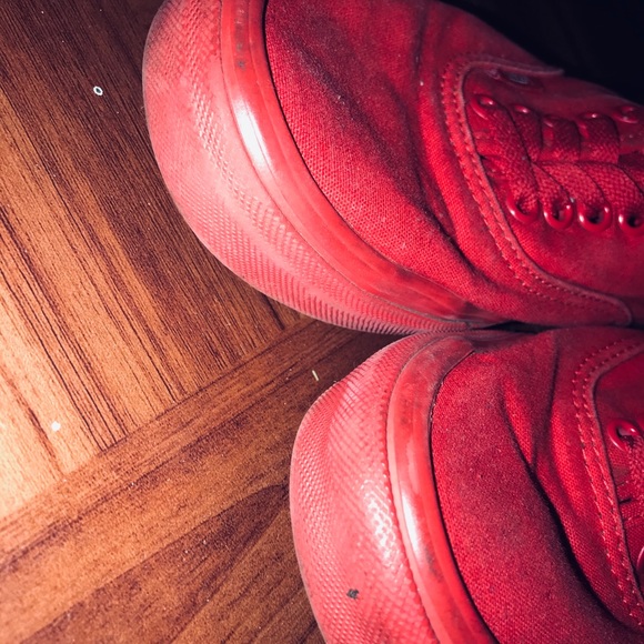 Vans - Picture 9 of 9